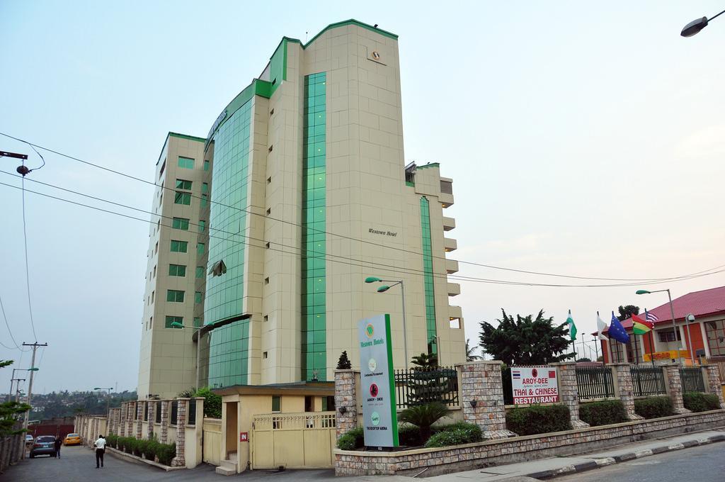 Westown Hotel Lagos Exterior photo